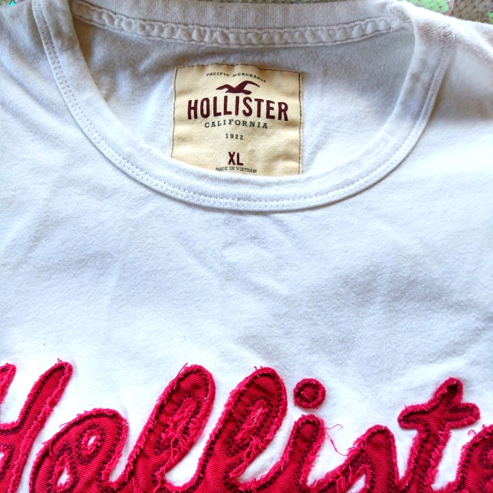 Hollister T-shirt